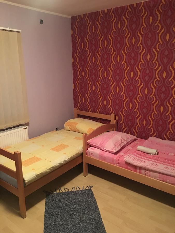Hostel Grof Mrcajevci Esterno foto