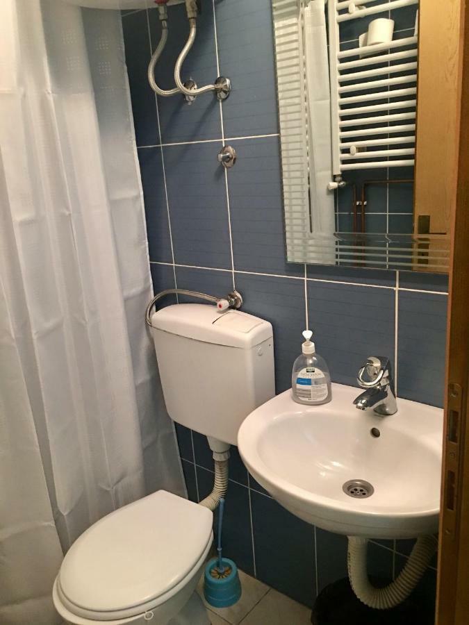 Hostel Grof Mrcajevci Esterno foto